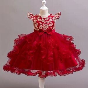 NEW Girls Elegant Red Floral Dress with Bow. Sizes 6 or 8.